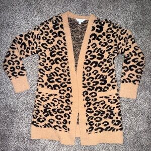 Time and tru leopard cardigan sweater with pockets
